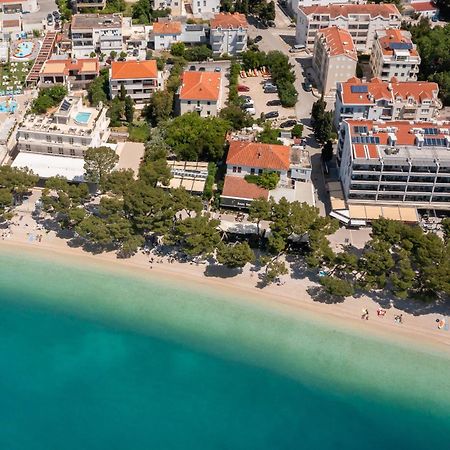 Beachfront Apartments Providenca With Free Parking Макарска Екстериор снимка