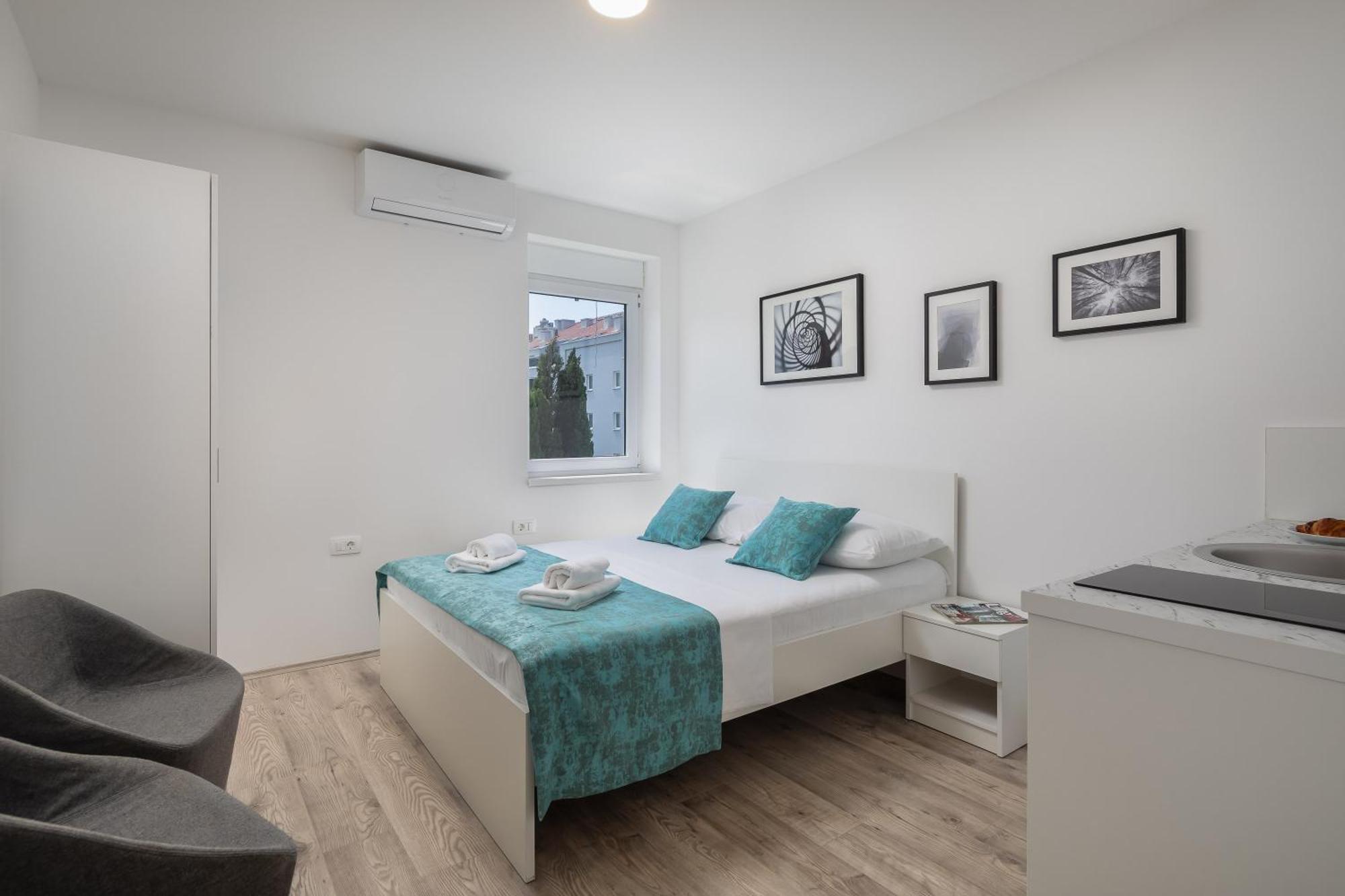 Beachfront Apartments Providenca With Free Parking Макарска Екстериор снимка