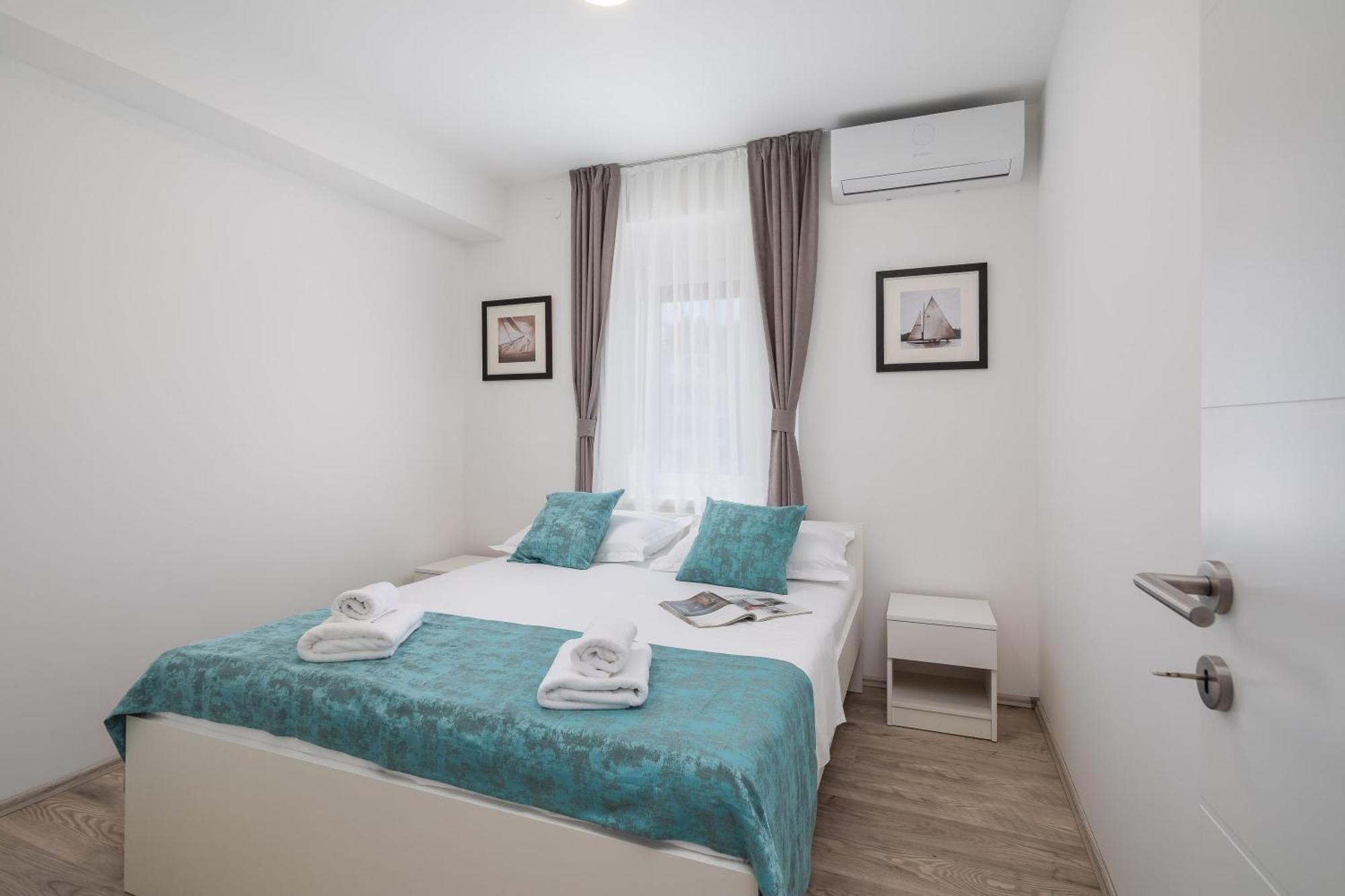 Beachfront Apartments Providenca With Free Parking Макарска Екстериор снимка