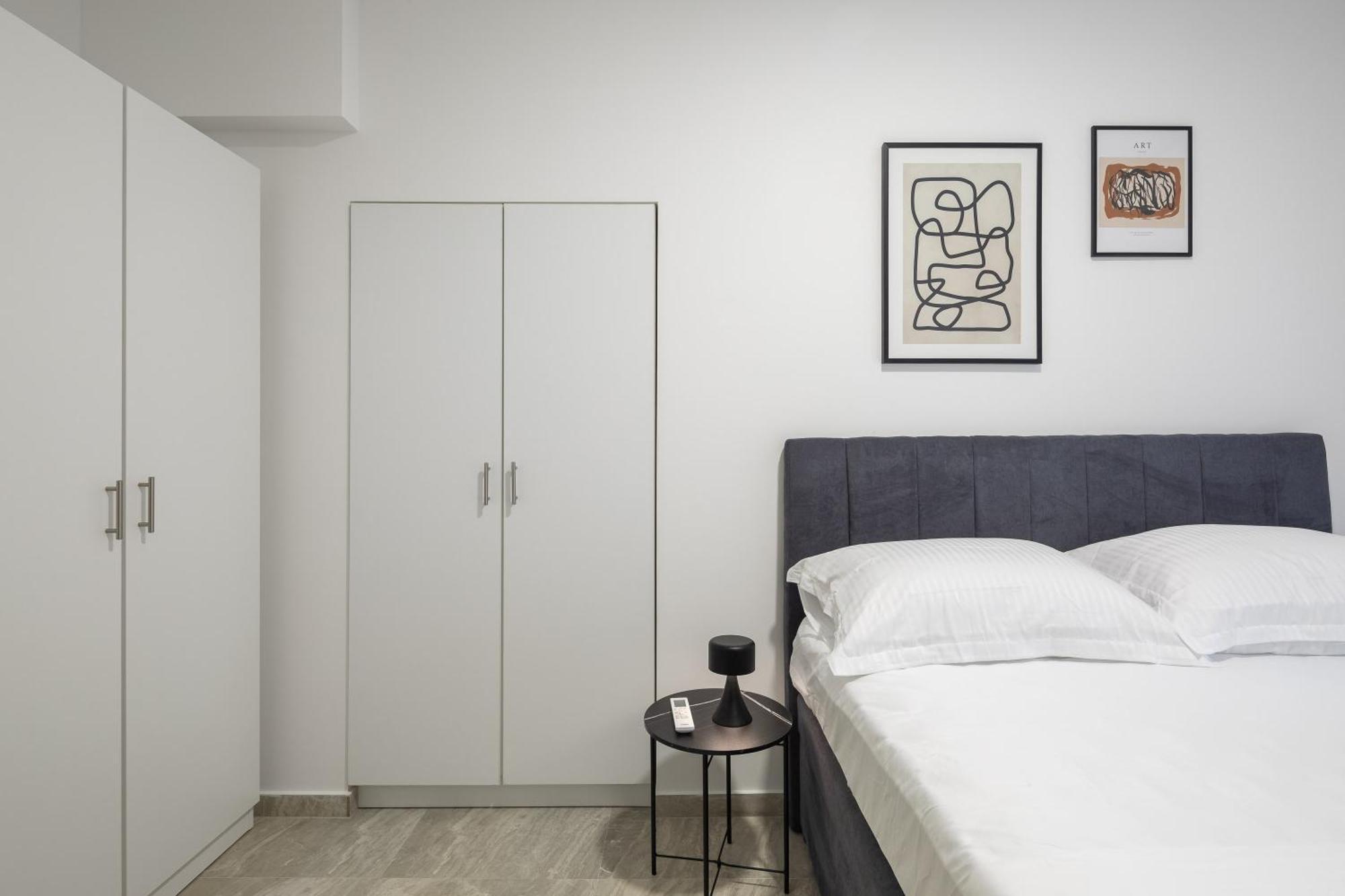 Beachfront Apartments Providenca With Free Parking Макарска Стая снимка