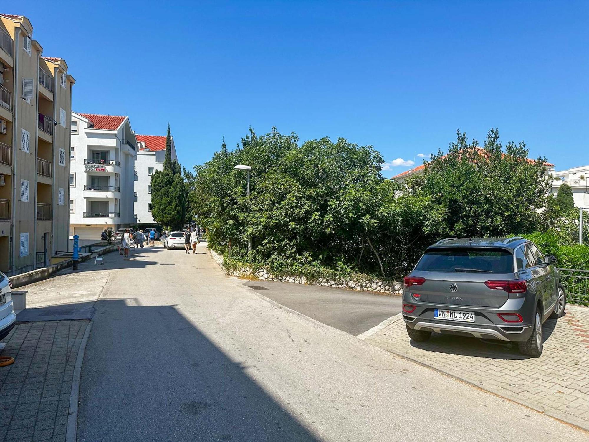 Beachfront Apartments Providenca With Free Parking Макарска Екстериор снимка